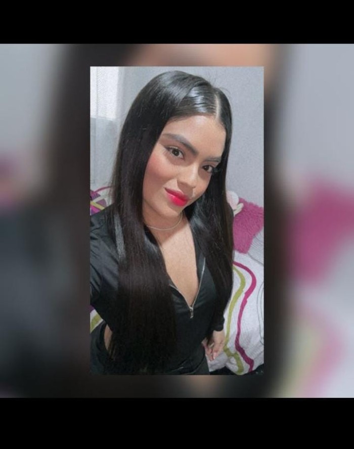 CARIÑO TE APETECE UNA CHICA SEXY COMO YO