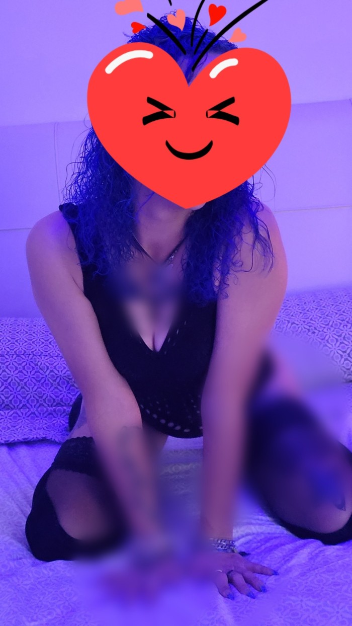 Sumisa novedad muy obediente