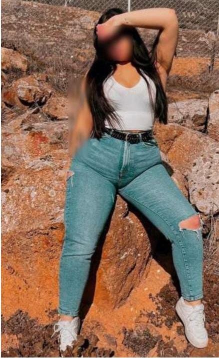 curvy buen rellenita de paso por tu ciudad Coruña me gusta griego atope