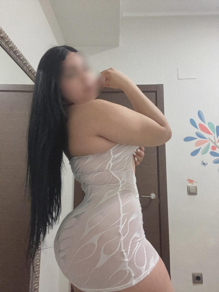 PRECIOSA MUÑEQUITA, QUIERO CONOCER CABALLEROS
