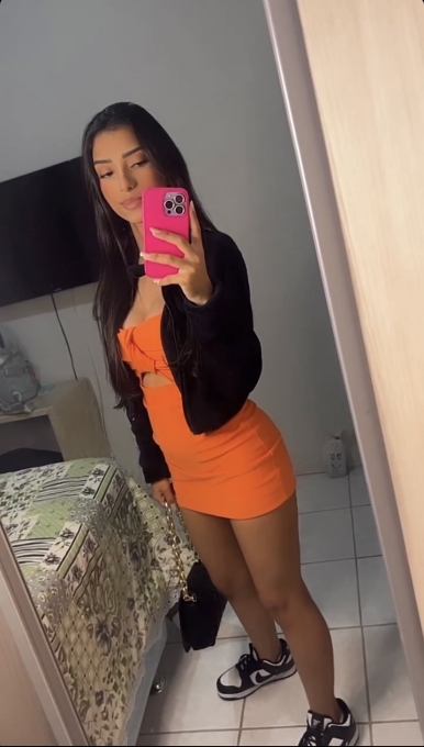 Morena linda 24 h