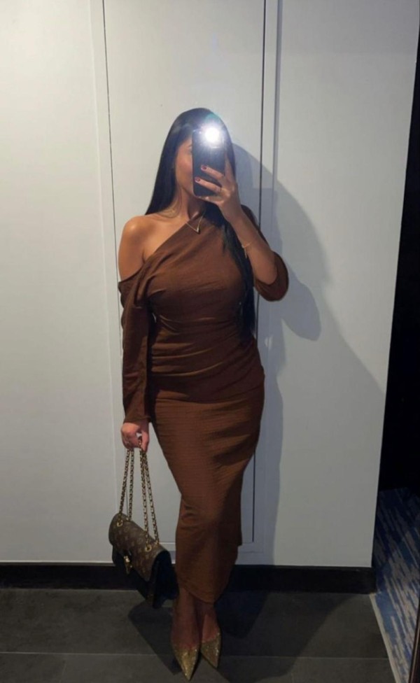 Ama sería y guapísima busca sumiso limpio y solven