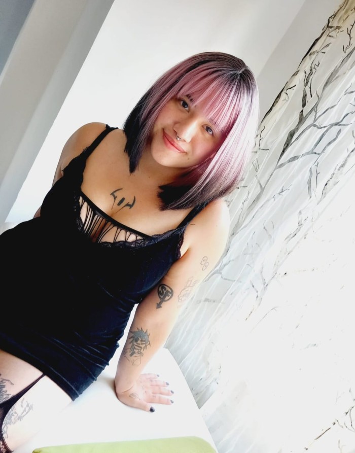 COMÉSTICA PARA TODO. JOVENCITA EN BUSCA DE AMO