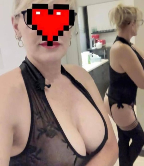 RUBIA PORTUGUESA CUERPAZO