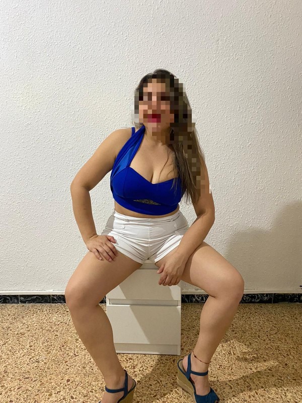 VALERIA 31 años, DISCRETA, EDUCADA y muy DIVERTIDA