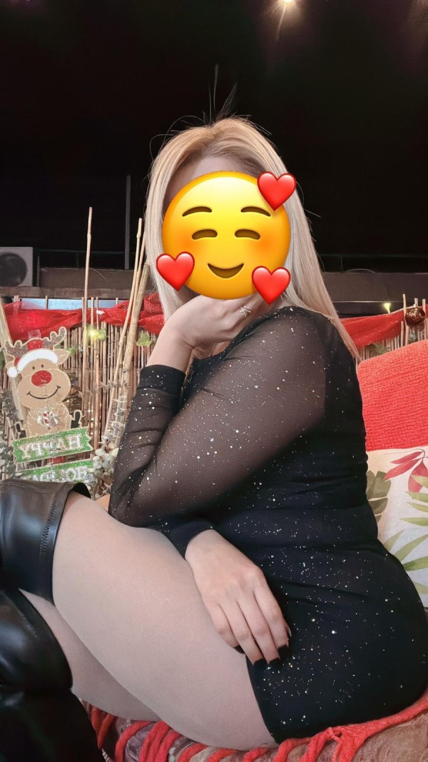 Hermosa y sensual latina dispuesta a todo