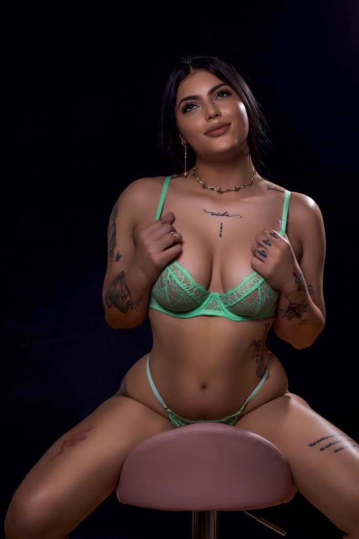 QUIERES PASAR UN MOMENTO UNICO VEN A CONOCERME!!