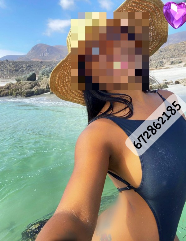 Soy tu chica ideal, vine para hacerte feliz .