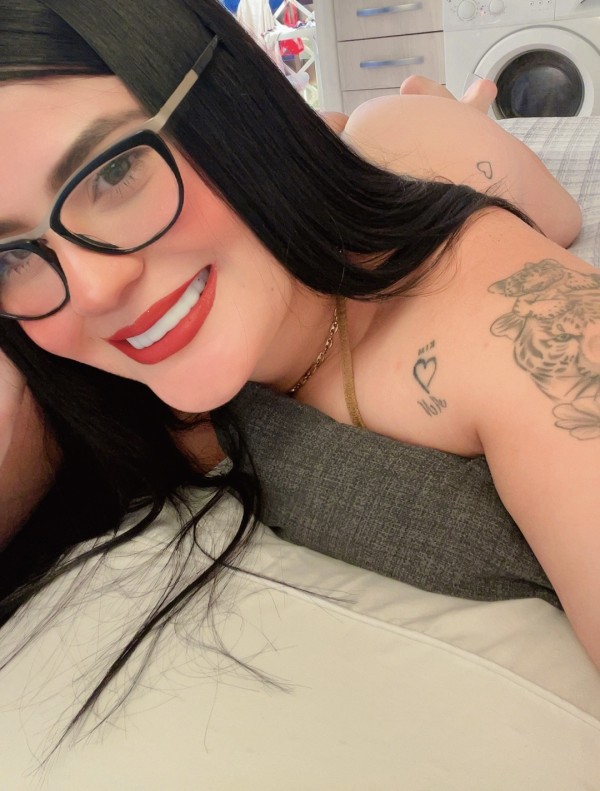 Hola mis amores soy Salome una niña latina