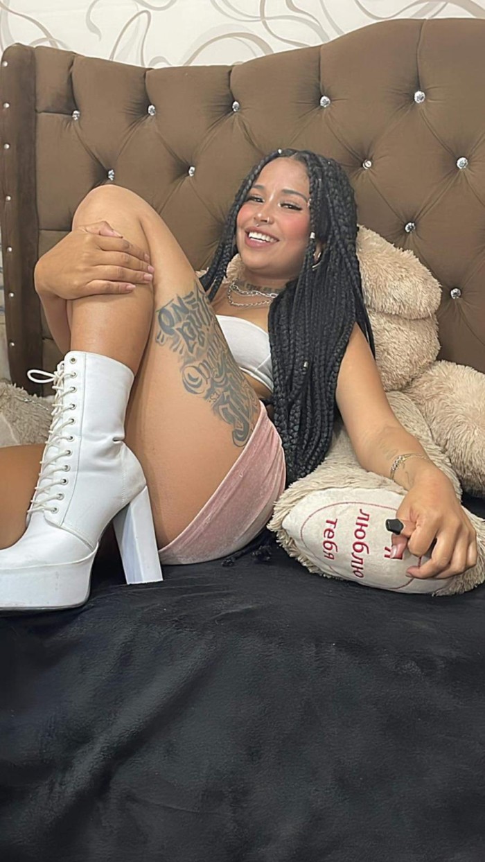 COLOMBIANA JOVENCITA PARA FANTASIAS EN BARCELONA