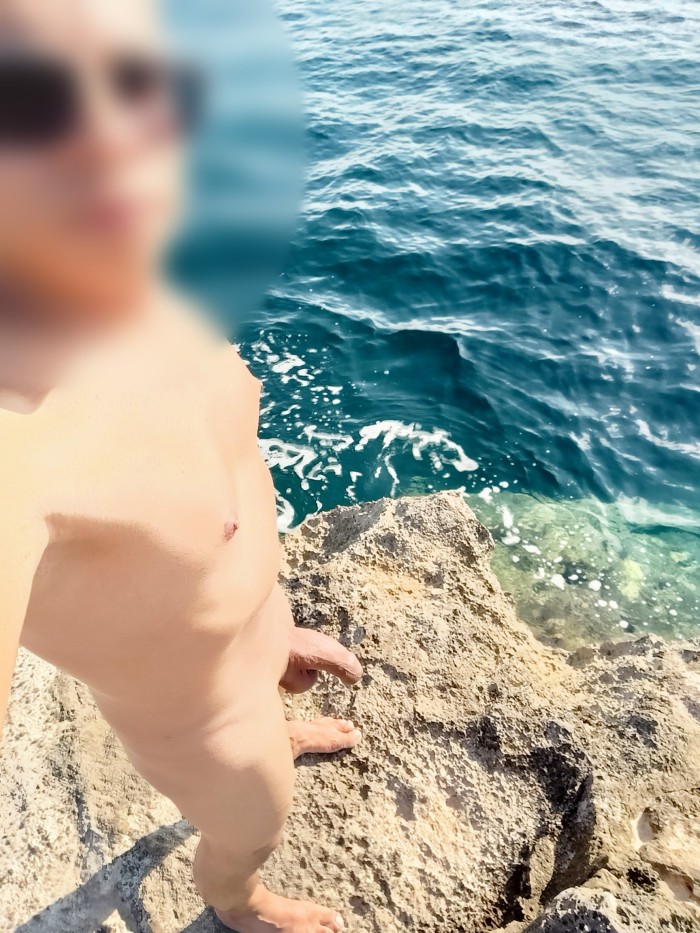 Chico Colombiano Ardiente Dotado