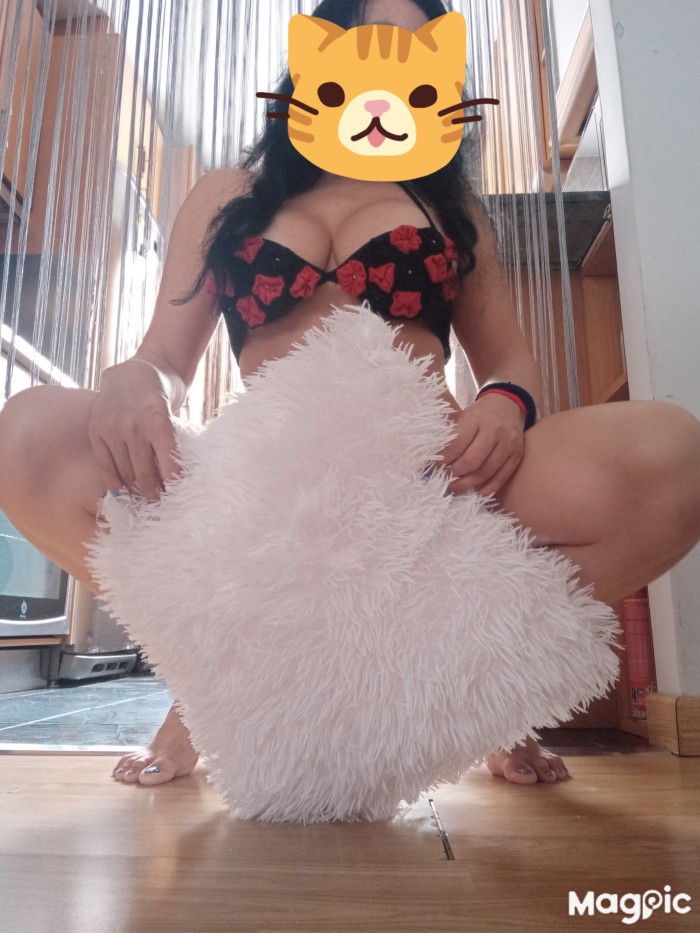 UN CIELO DE MUJER
