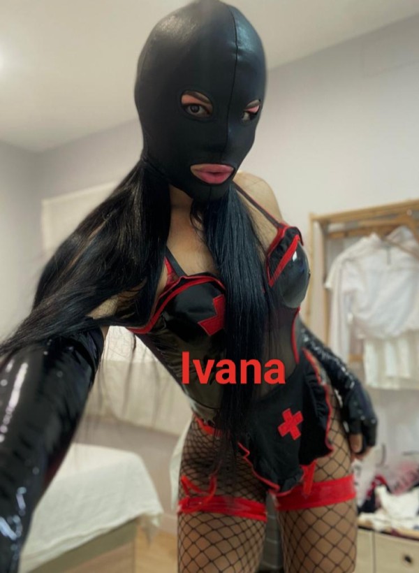 Ama dominatriz fiestera pollana