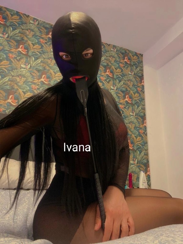 Ama dominatriz fiestera pollana