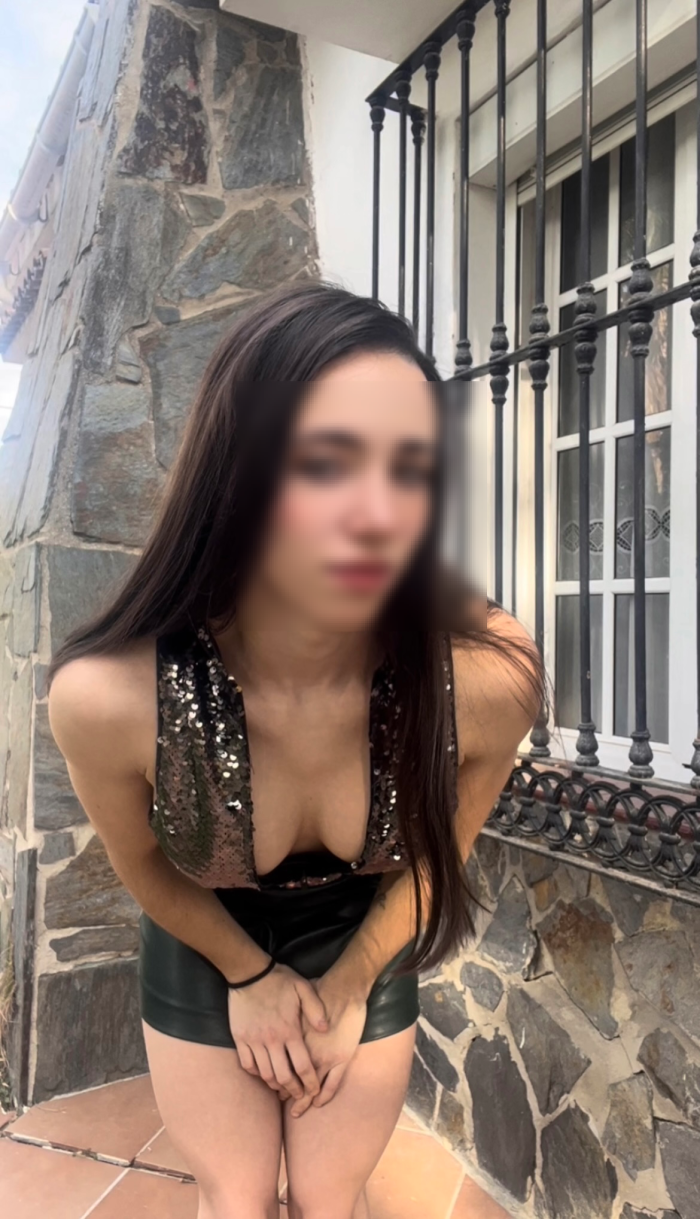 JOVENCITA CARIÑOSA