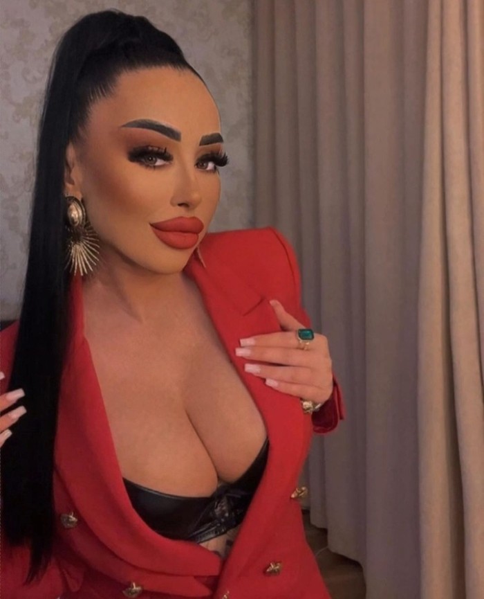 JOVENCITA LATINA VANESSA