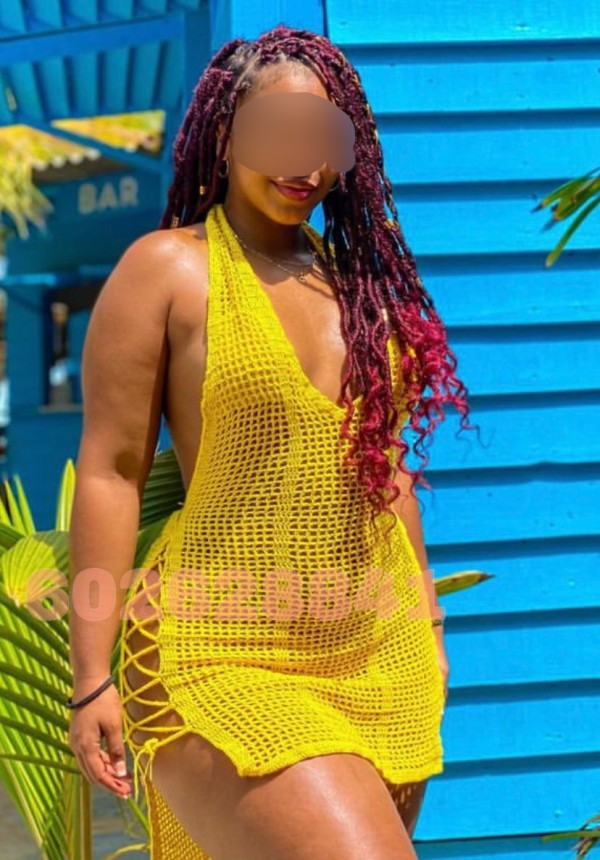 Morena colombiana 23 años