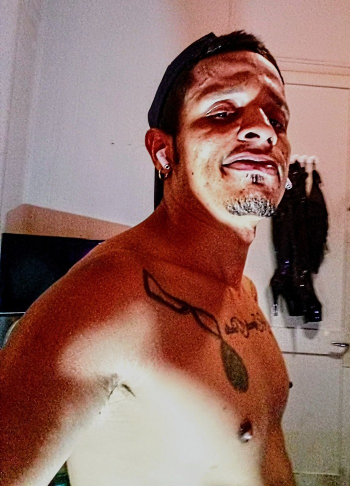 COLOMBIANO FF/ EXTREMO SEXO CERDO 100%ACTIVO/ DOM