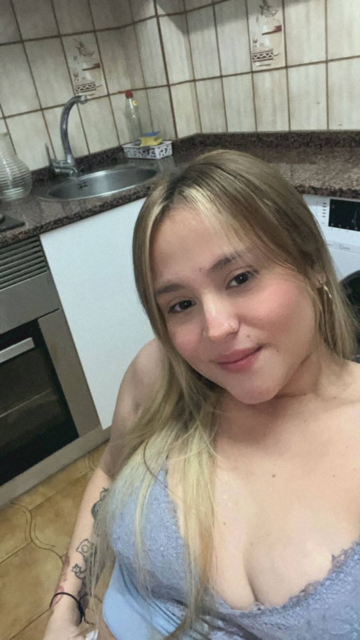 Hermosa colombiana en Santiago