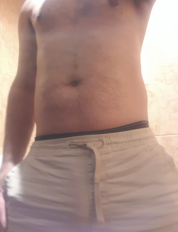 soy alex un chico de acompaña solo para chicas