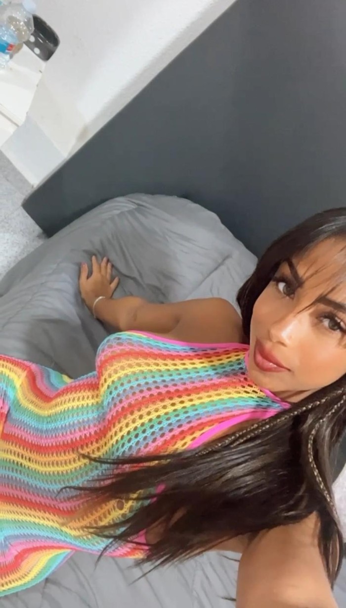 JOVENCITA DELGADA CON GANAS DE JUGAR CONTIGO.!