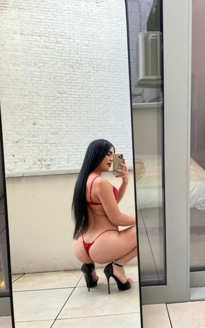 Travesti cachonda disponible 24h
