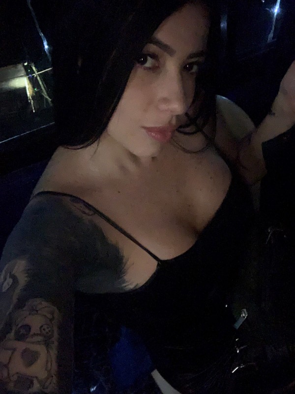 Morena tatuada