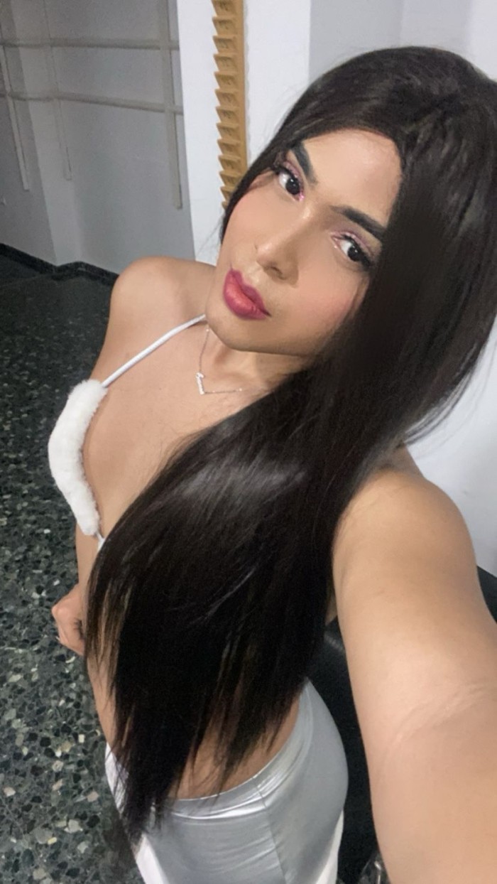 POLLONA JOVENCITA PARA COMPLACERTE SOLO EN TORRENT