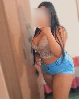 COLOMBIANA RELLENITA CON GANAS DE SEXO PARLACENTRO