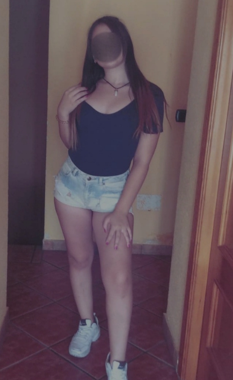 JOVENCITA ALEGRE Y MUY EXTROVERTIDA DIVERTIDA Y CR