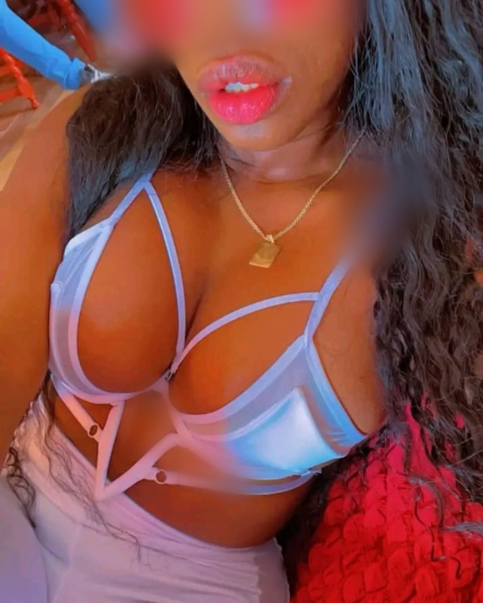 SOLO DESPLAZAMIENTO DOMICILIOS TRATÓ DE NOVIOS 24H