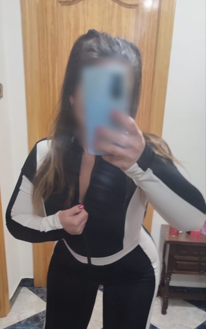 Guapa andaluza de nuevo por tu ciudad
