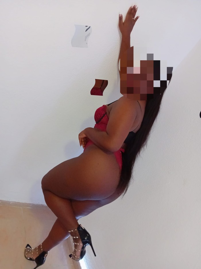 MULATA COLOMBIANA EN TU HOTEL Y DOMICILIO 24H