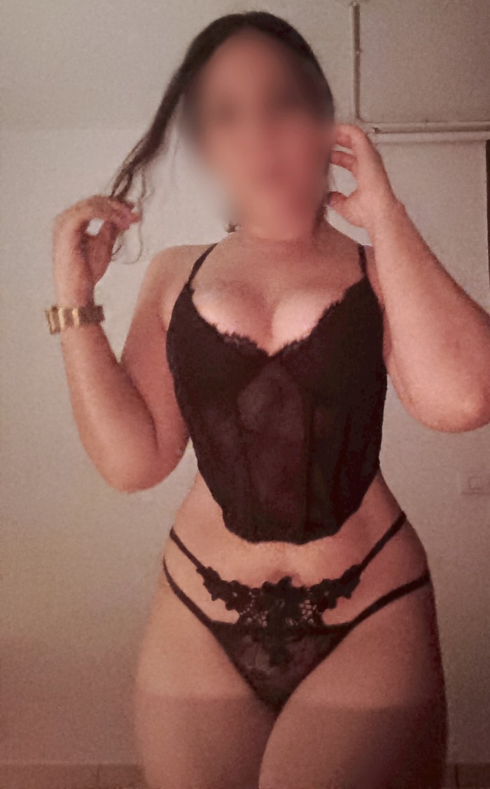 Jovencita con ganas, deseosa de disfrutar