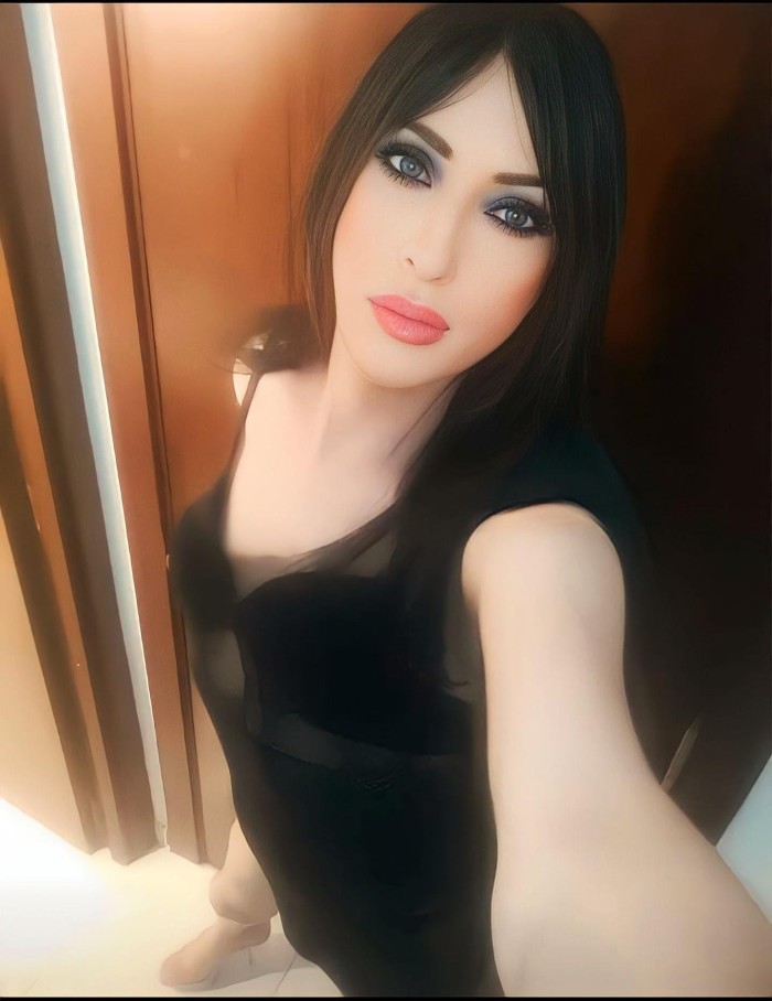 PERLA TU TRANS DE POLLA GRANDE Y DURA