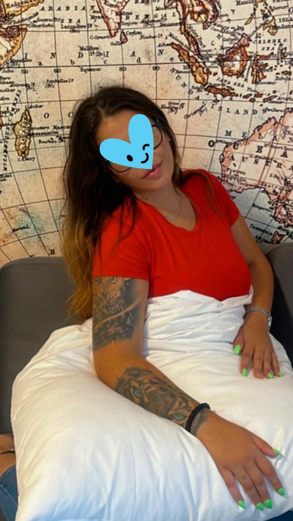 RUBIA ELEGANTE Y GUAPA PARA COMPAÑIA