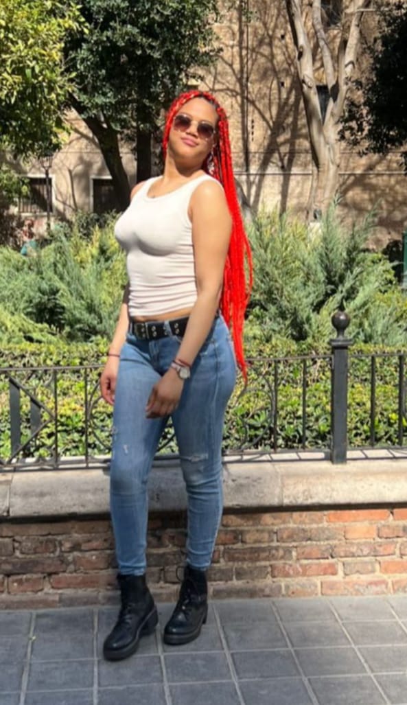 JOVEN MULATA ADICTA AL SEXO