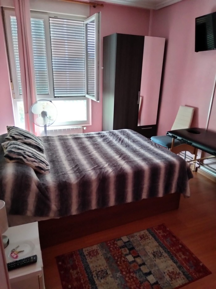 ¡OJO,NO 24 HORAS!.ALQUILER HABITACIÓN EN TORRELAVEGA CENTRO (NO 24 HORAS)