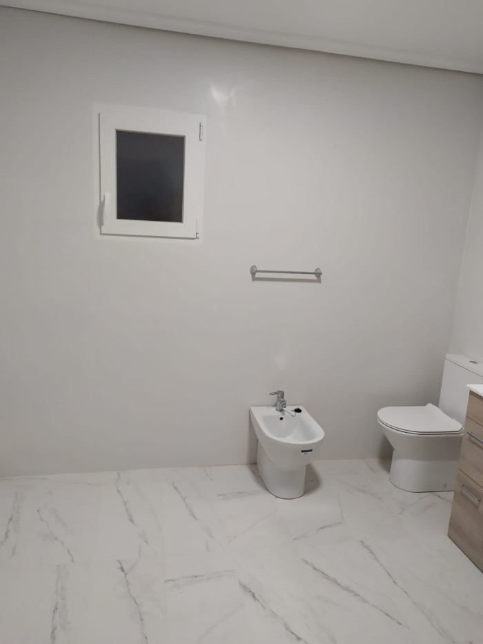 ¡OJO,NO 24 HORAS!.ALQUILER HABITACIÓN EN TORRELAVEGA CENTRO (NO 24 HORAS)