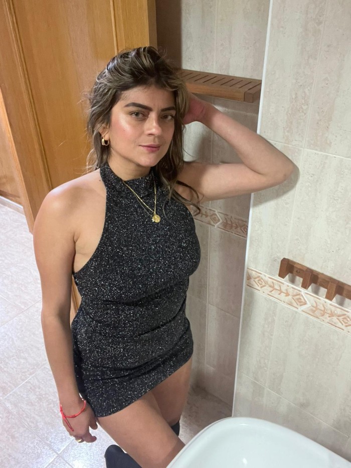 NUEVA EN TU CIUDAD!! CHARLOTE LATINA JOVEN