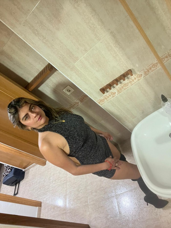 NUEVA EN TU CIUDAD!! CHARLOTE LATINA JOVEN