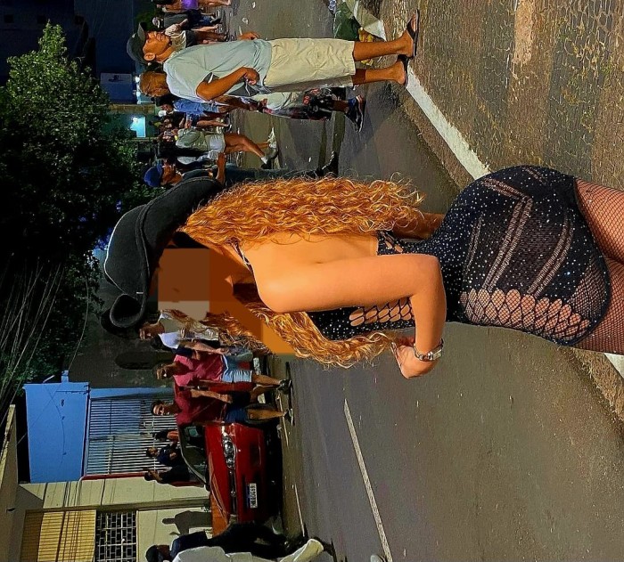 JOVENCITA pelirroja recién llegada 2 semana por tu ciudad