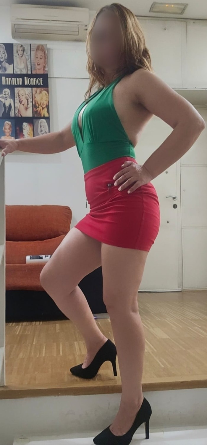 Estoy de fiestita quieres acompañarme?
