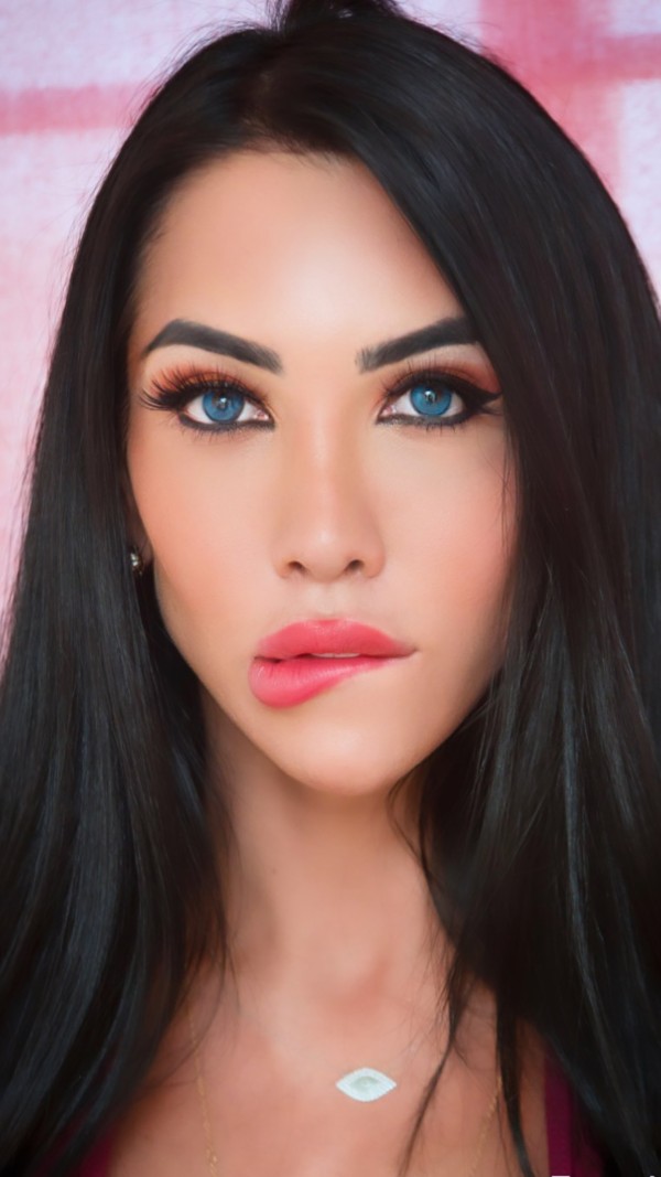 NUEVA EN MARBELLA MARBELLA MARBEL KIM LA TRANS MÁS DESEADA A NIVEL MUNDIAL