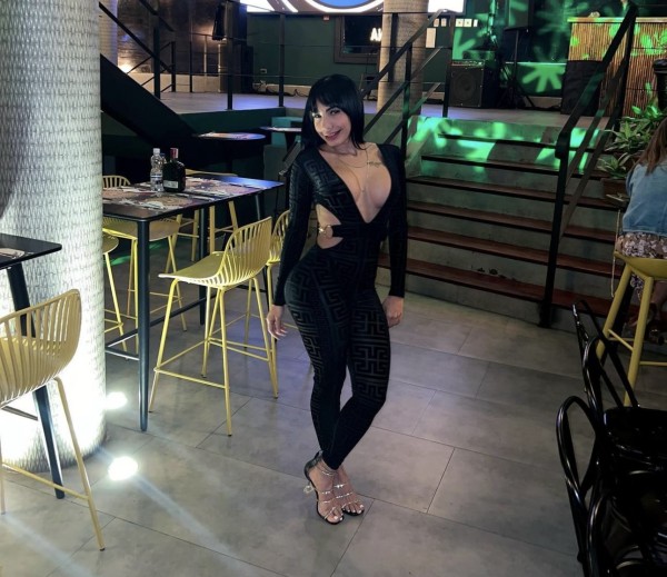 TRATO NOVIOS, IMPLICADA, SEXO ANAL, TRÍOS, URGÍAS,