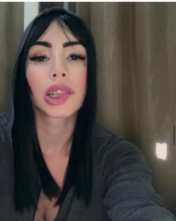 TRATO NOVIOS, IMPLICADA, SEXO ANAL, TRÍOS, URGÍAS,