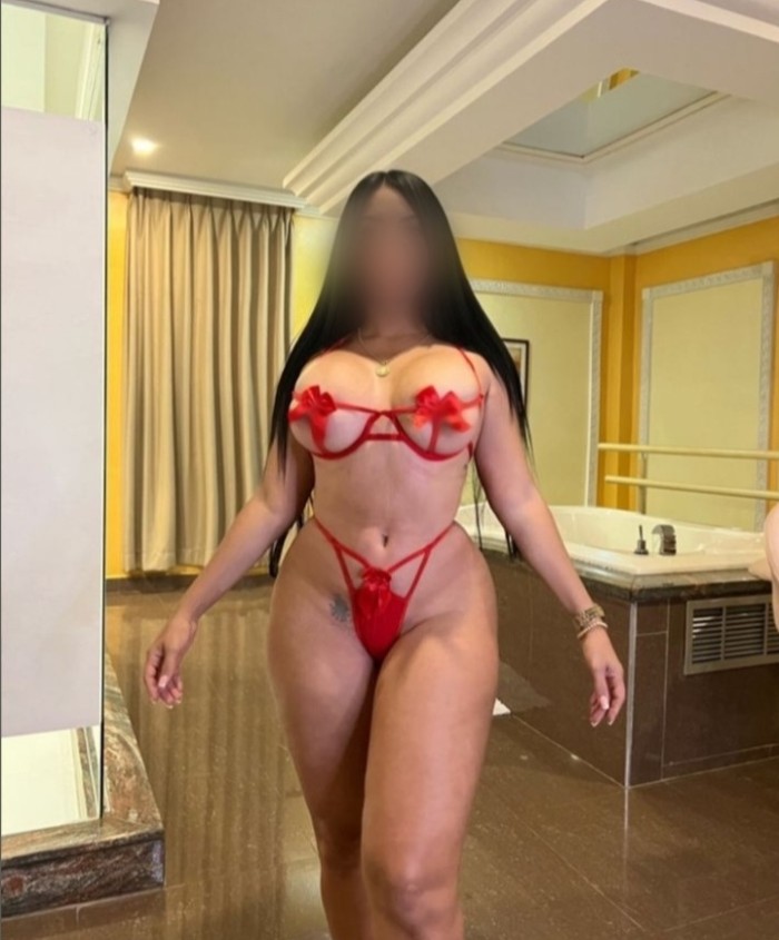 Sexy latina apretadita