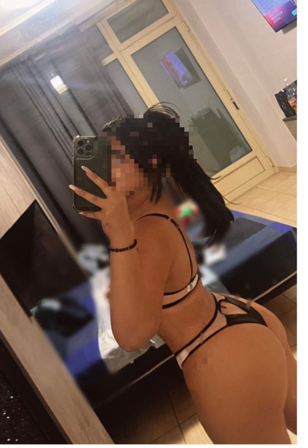 SALOME HOT