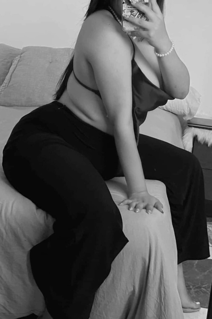 BELLA MASAJISTA PROFESIONAL GORDISEXY NUEVA EN BCN