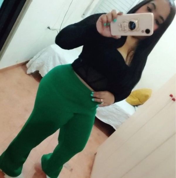 MORENA ARDIENTE